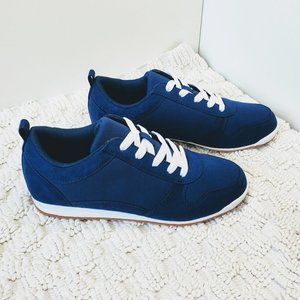 NWT Navy Blue Tennis Track Shoes Sneakers